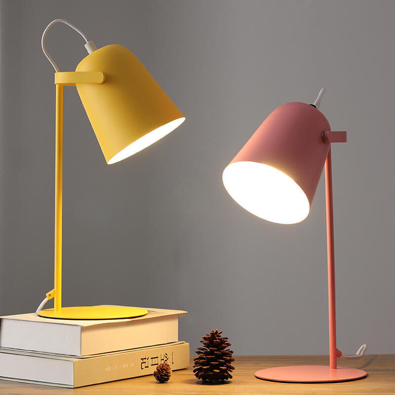 Metal LED Desk Lamp – Minimalist Reading Light