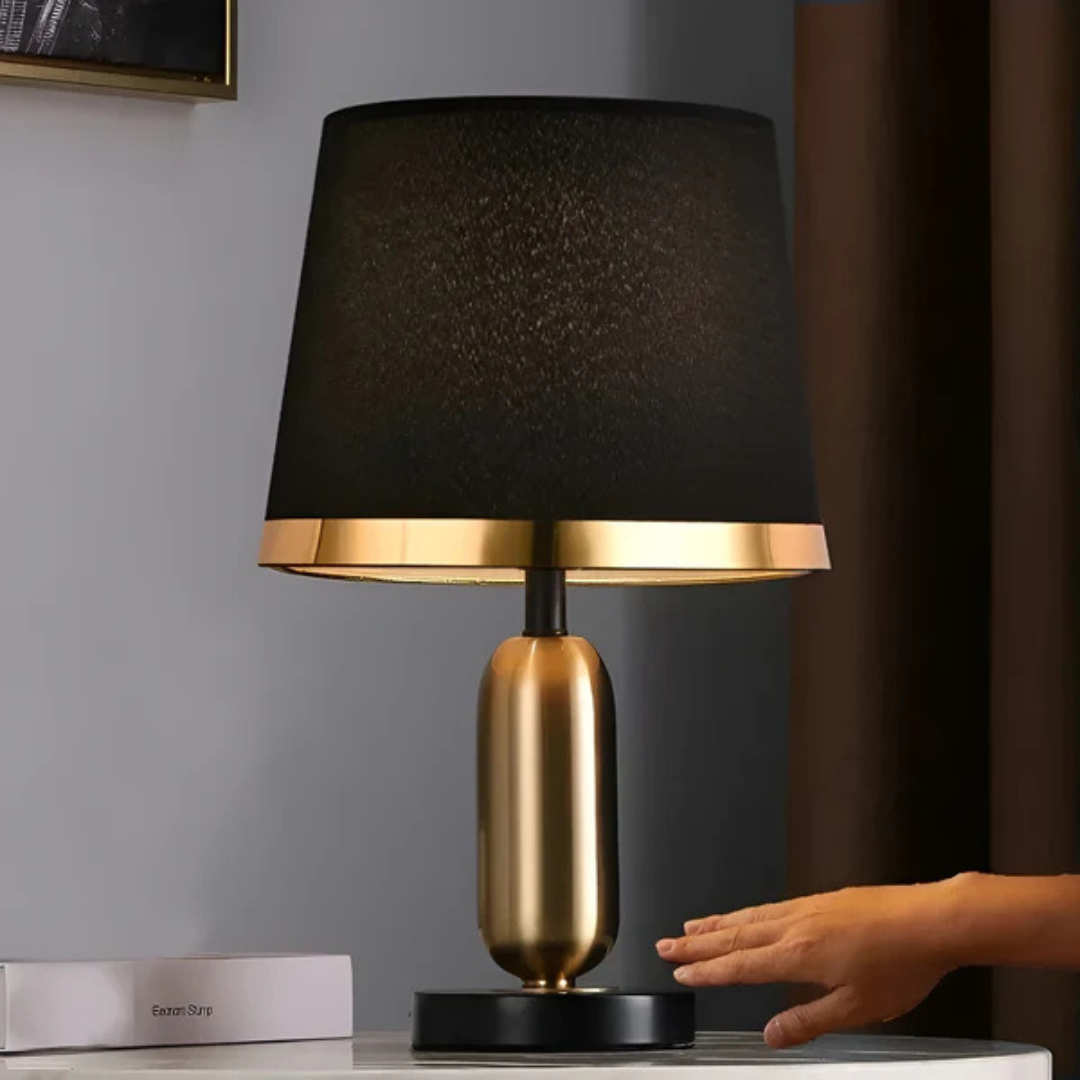 Black & Gold Table Lamp – Retro Accent Light
