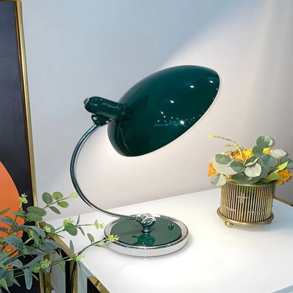 Curved Metal Table Lamp – Bauhaus Bedside Light