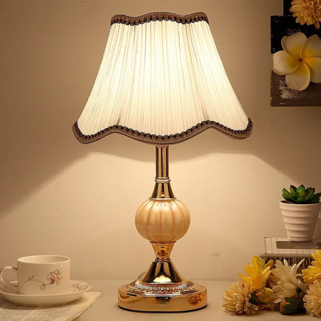 Floral Table Lamp – Vintage Scandinavian Bedside Light