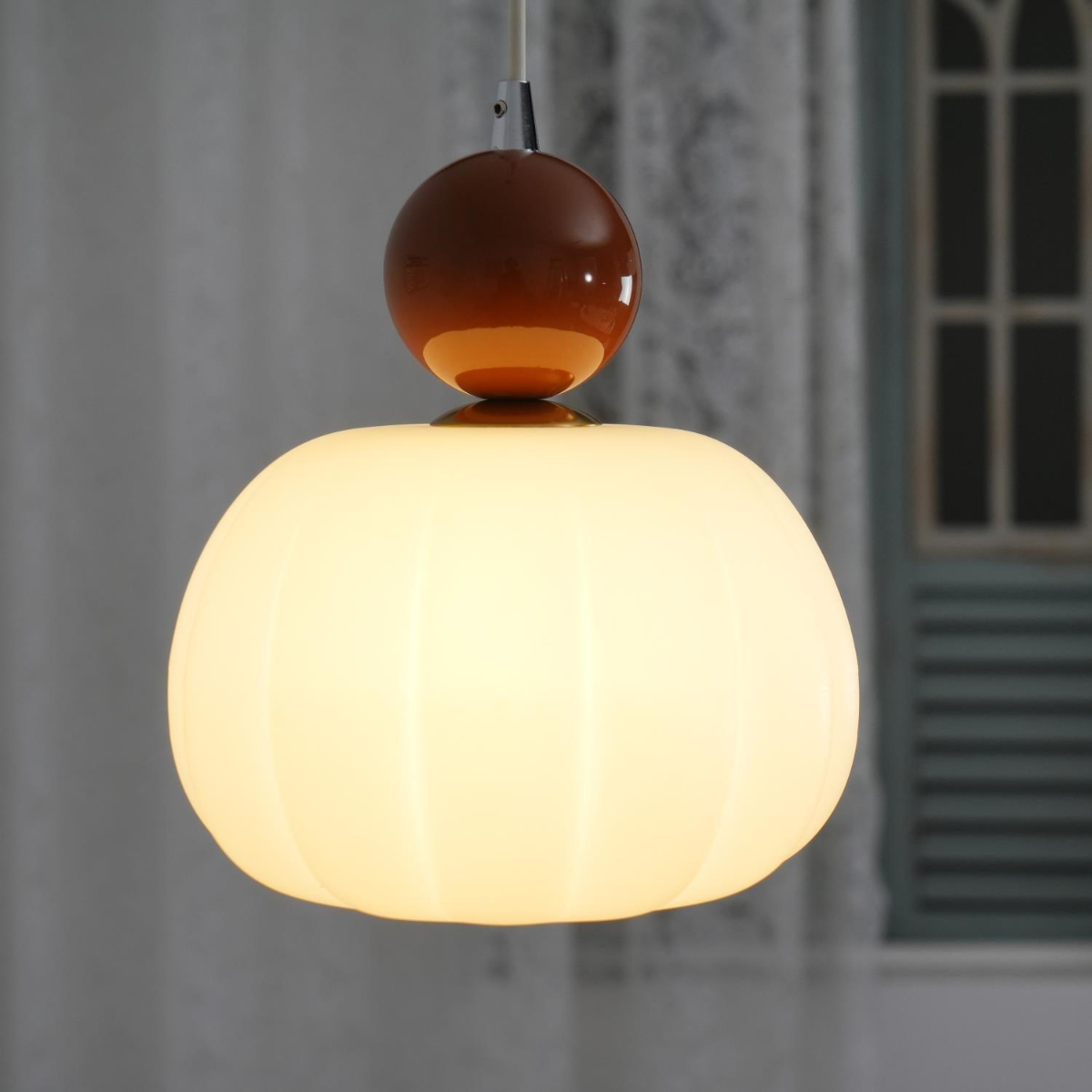Acrylic Pendant Lamp – Organic Round Hanging Light