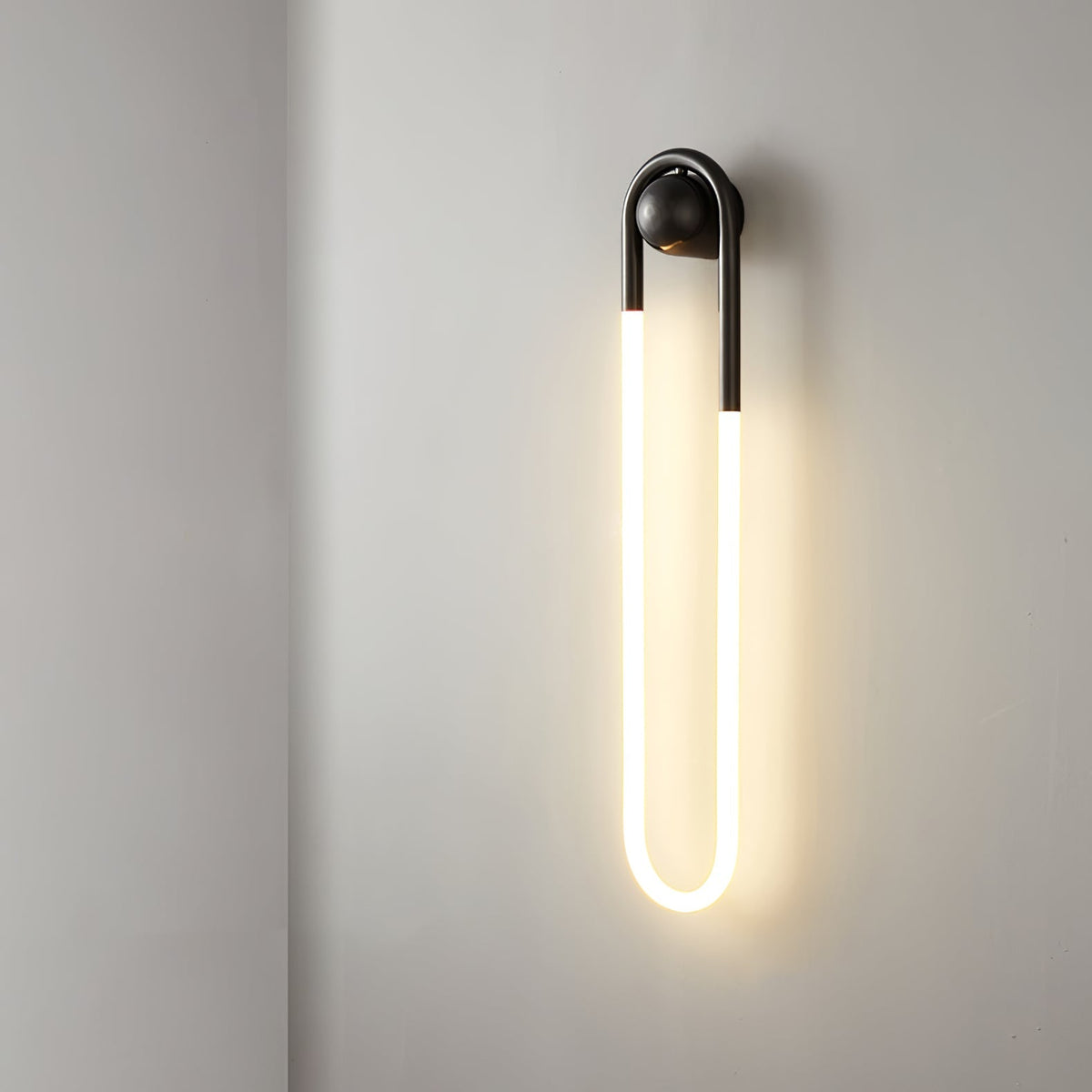 LED Wall Light – Brass & Black Minimalist Sconce