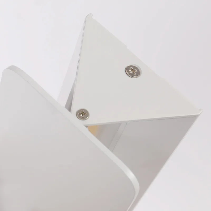 LED Wall Lamp – Aluminium Swing Arm Sconce