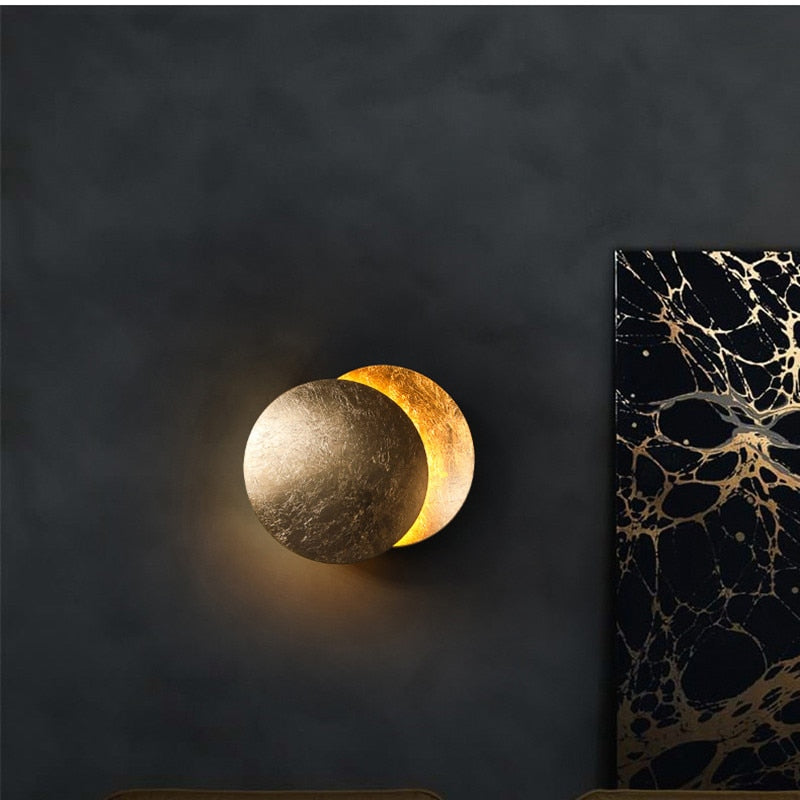 Eclipse Wall Light – Modern Round Sconce