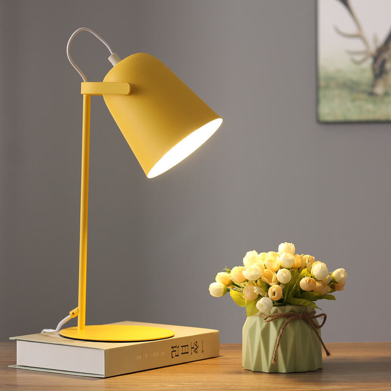 Metal LED Desk Lamp – Minimalist Reading Light
