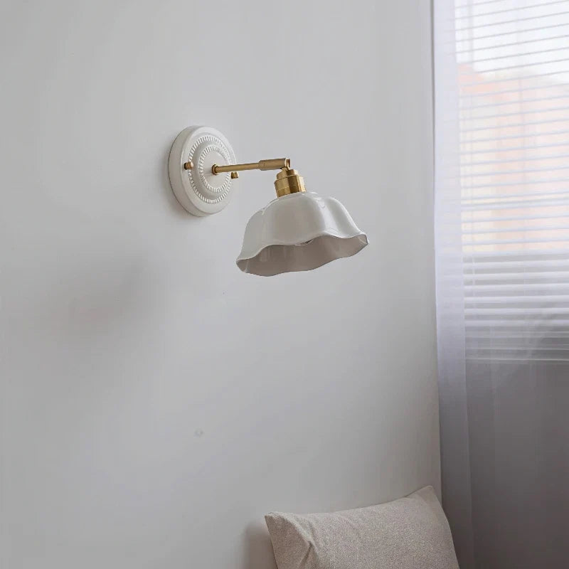 Ceramic Wall Lamp – Cream Vintage Sconce
