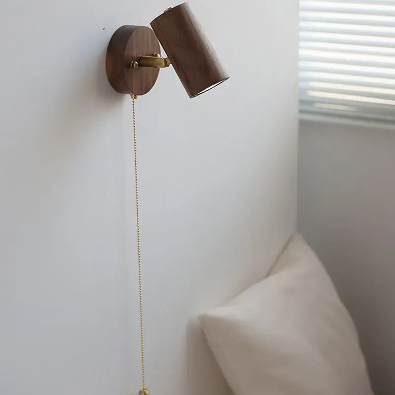 Walnut Wall Lamp – Retro LED Spotlight Sconce