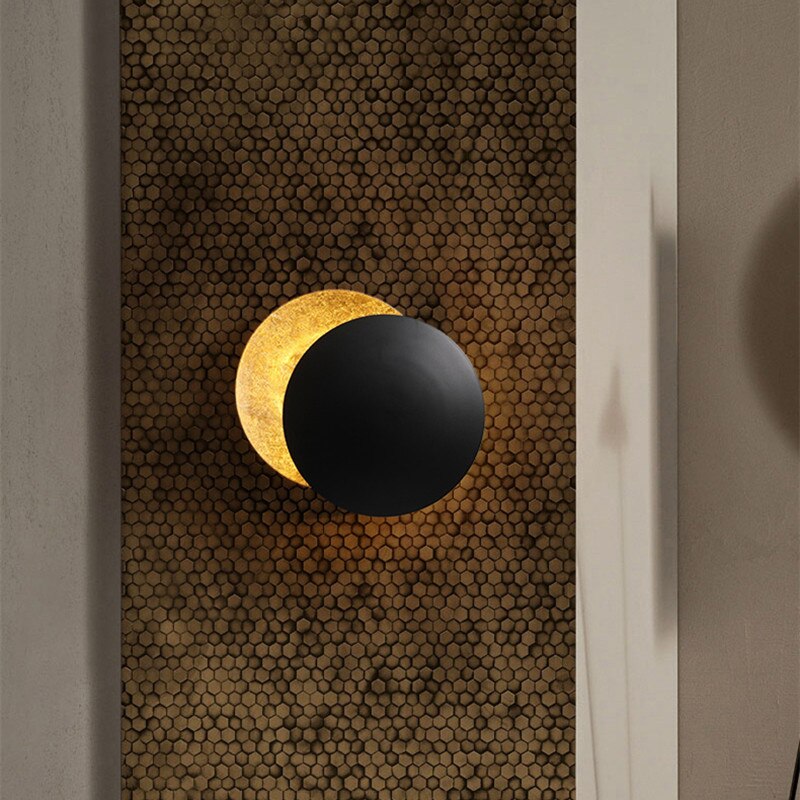 Eclipse Wall Light – Modern Round Sconce
