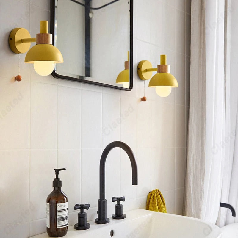 Wood Accent Wall Lamp – Pull-Switch Minimalist Sconce